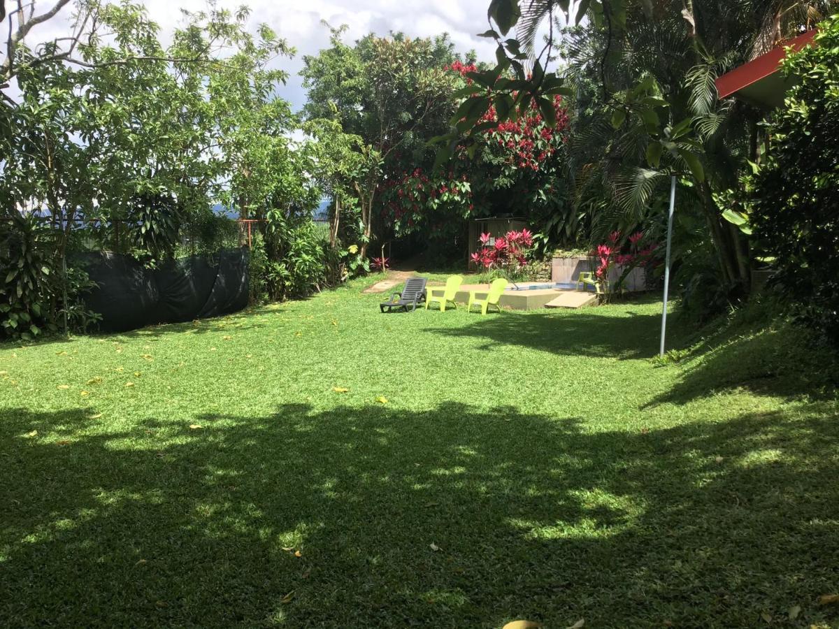 B&B Garden Grecia Bagian luar foto