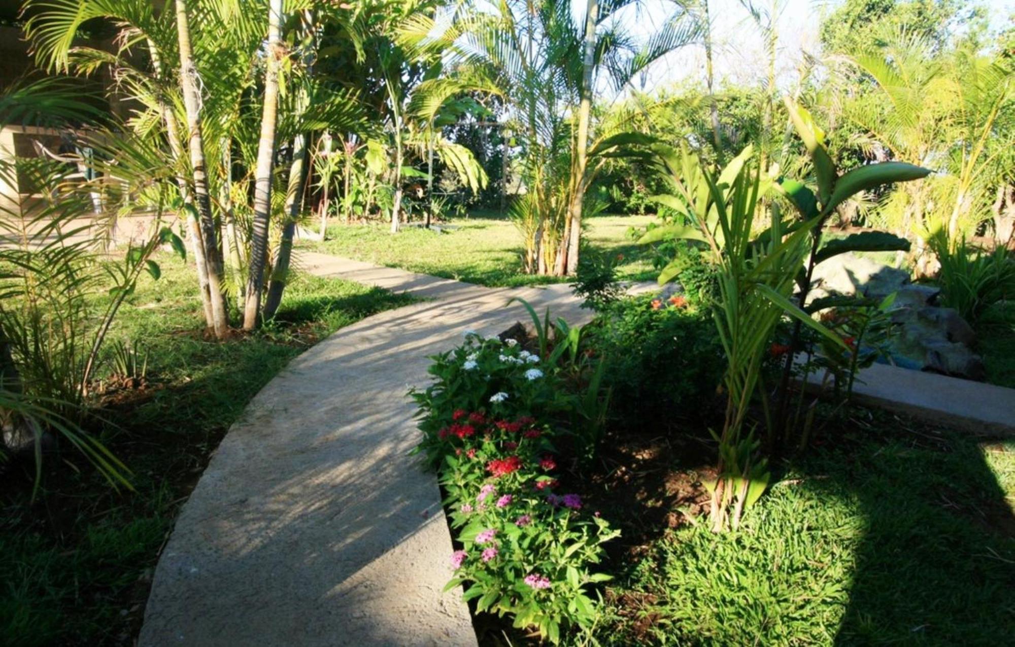 B&B Garden Grecia Bagian luar foto
