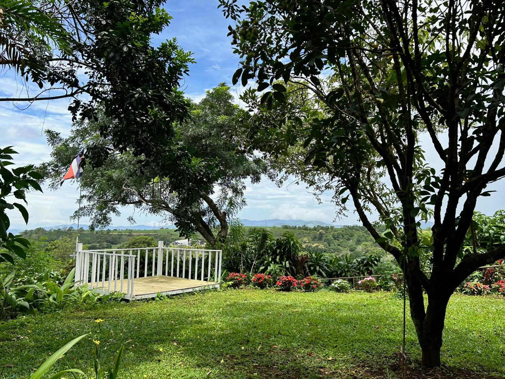B&B Garden Grecia Bagian luar foto